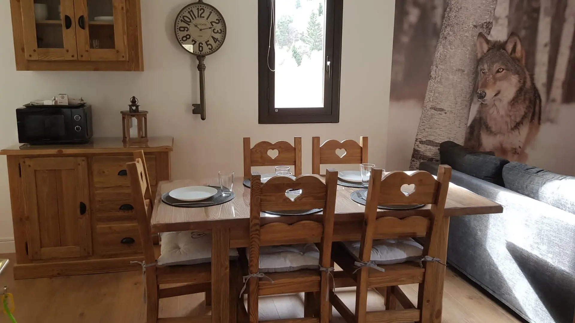 LOUP-Salle à Manger