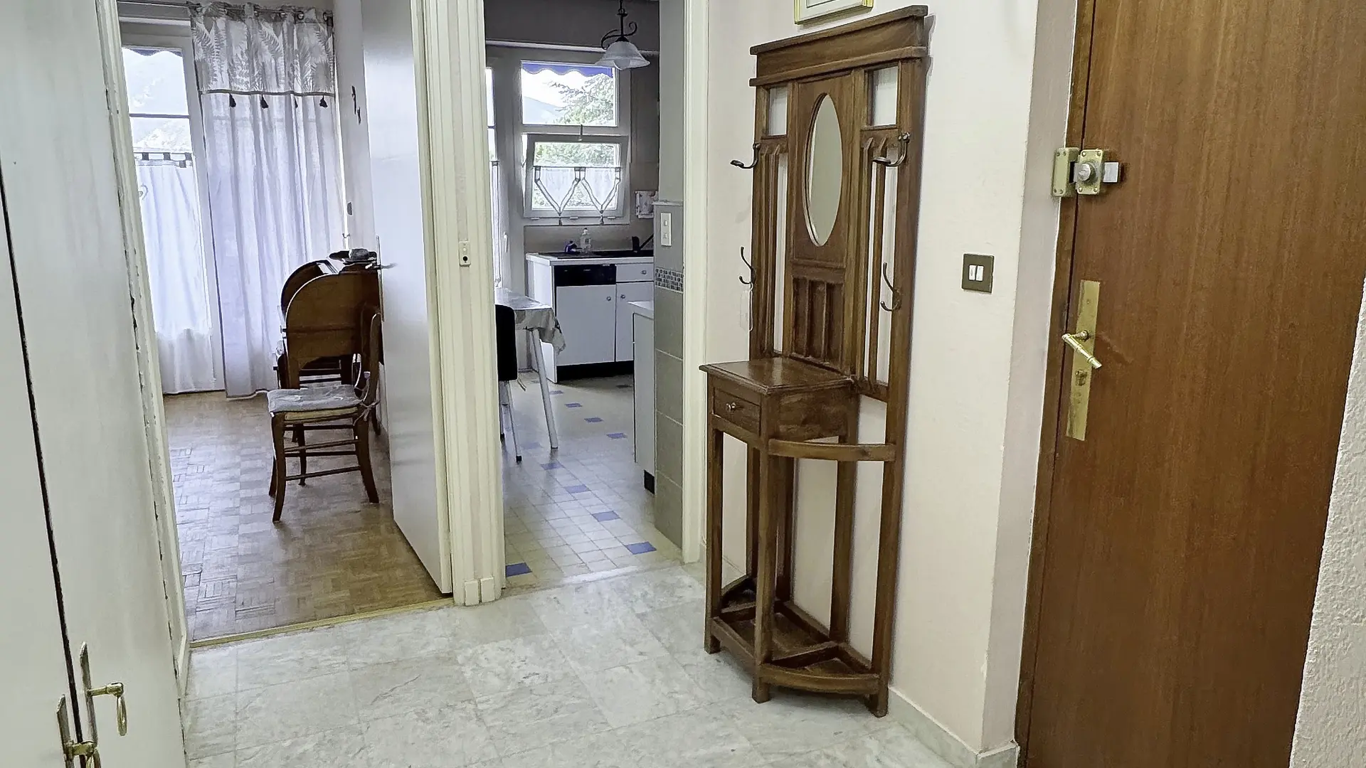 Le Palais_T2_Entree_1