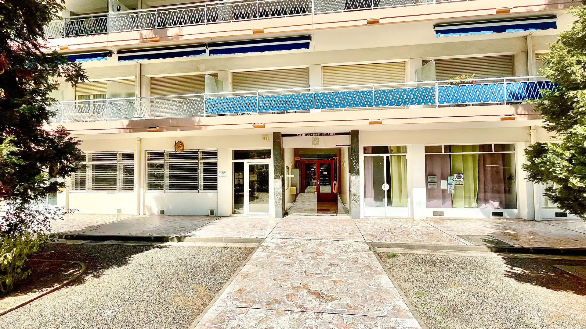 Le Palais_T2_Hall_Immeuble_2