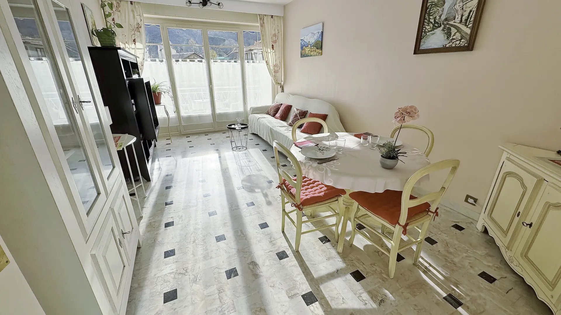 Le Palais_T2_Salon_1