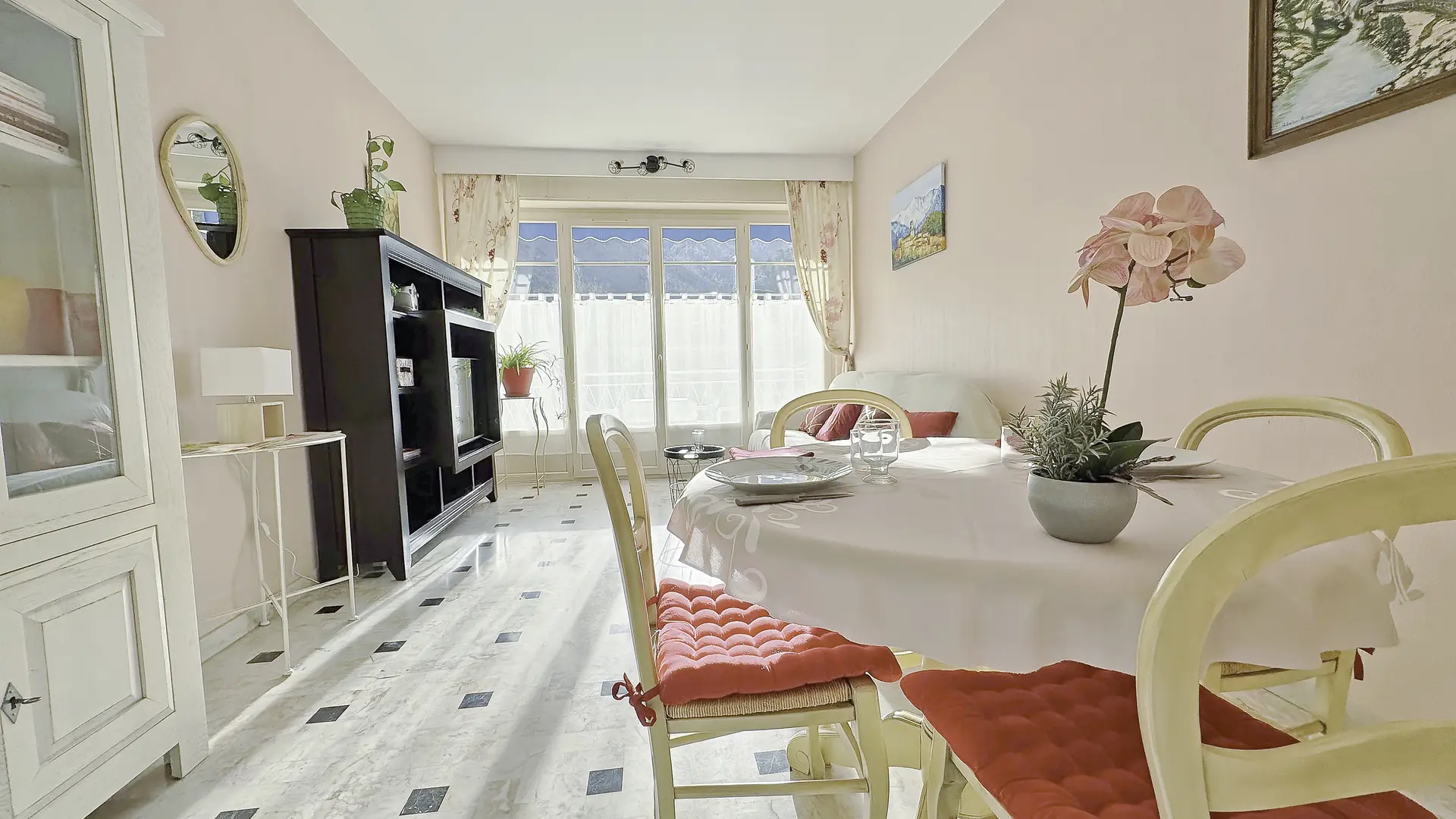 Le Palais_T2_Salon_2