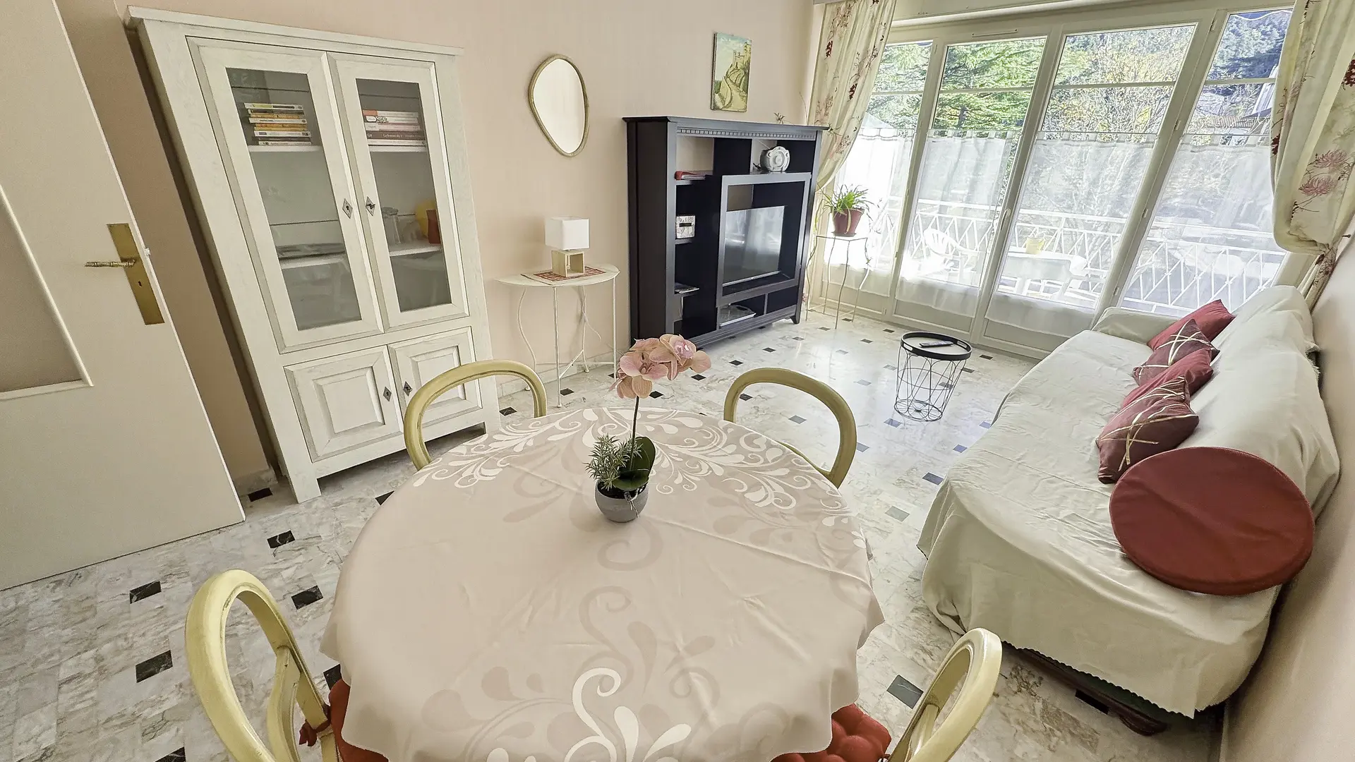 Le Palais_T2_Salon_3