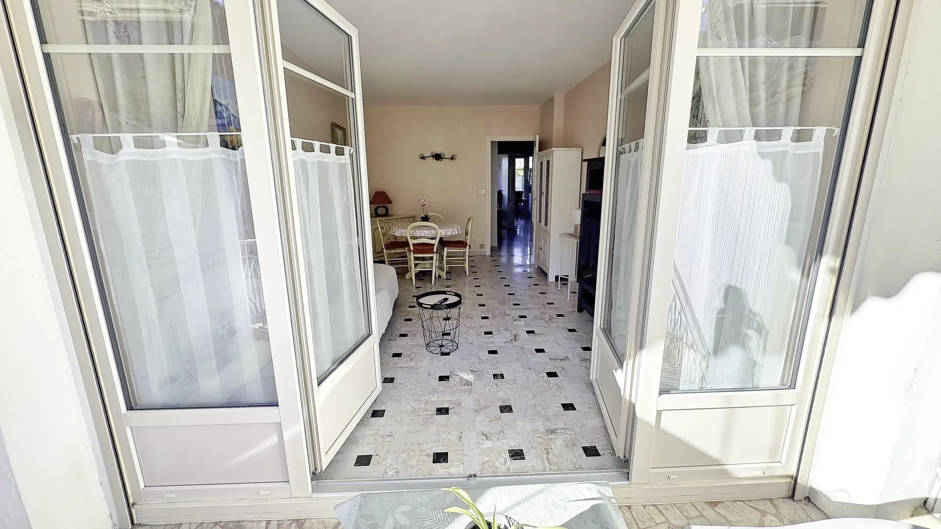 Le Palais_T2_Salon_8