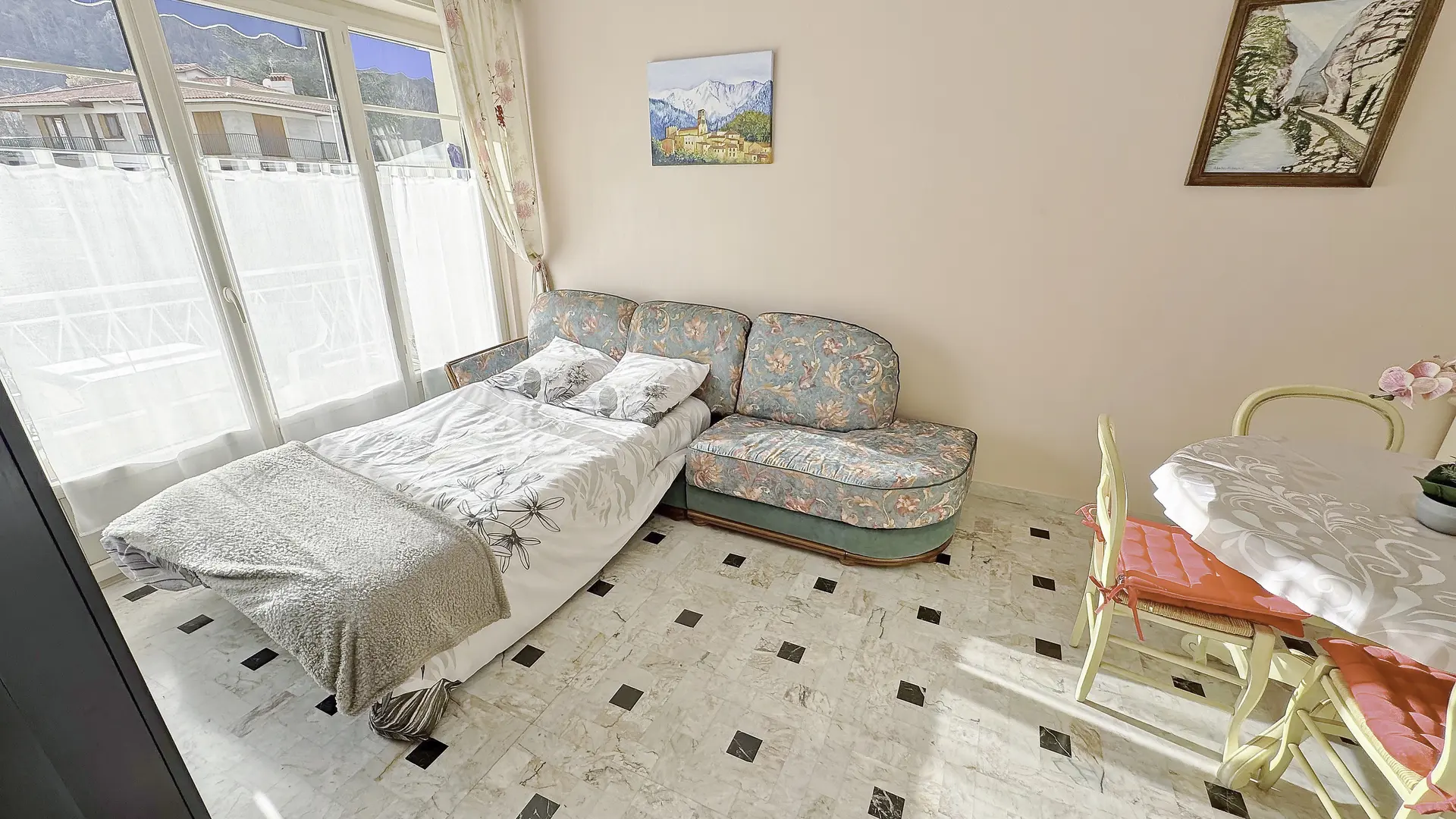 Le Palais_T2_Salon_Lit2