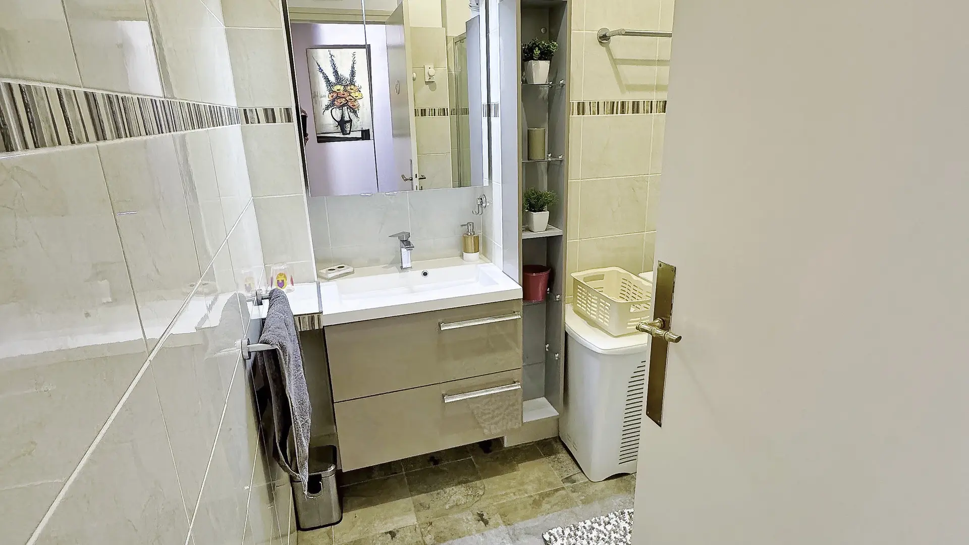 Le Palais_T2_Salle_de_Bains_1