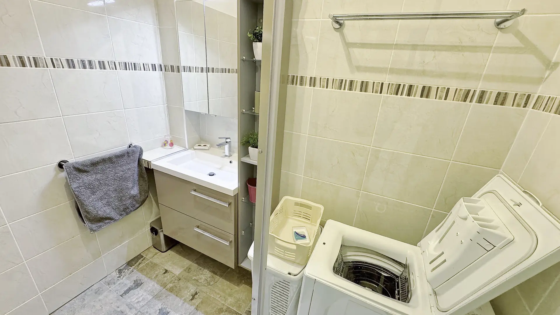 Le Palais_T2_Salle_de_Bains_3