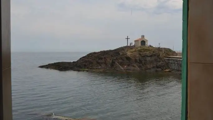 Location-chateau-la-rocasse-vue2