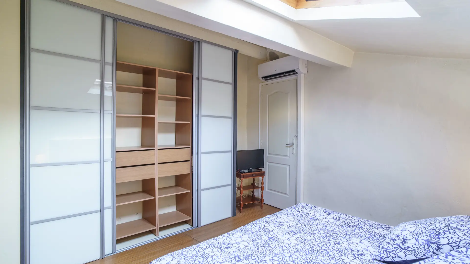 Appartement-zensan-leboulou-Chambre