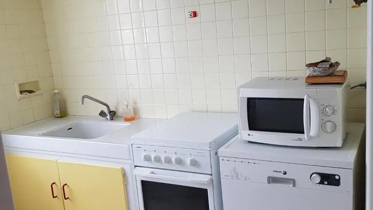 Michèle Comemale (2)