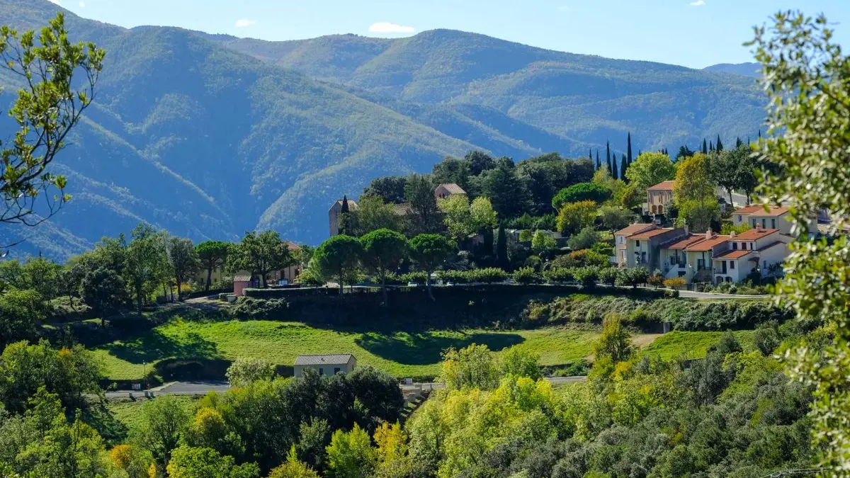 D’AMELIE-LES-BAINS-PALADA À MONTBOLO
