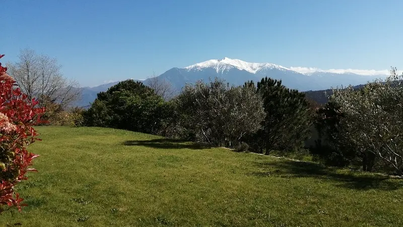 Vue sur le Canigó