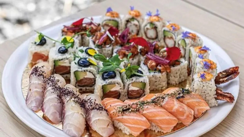 NIKKEI BY RUBEN GOMEZ 2