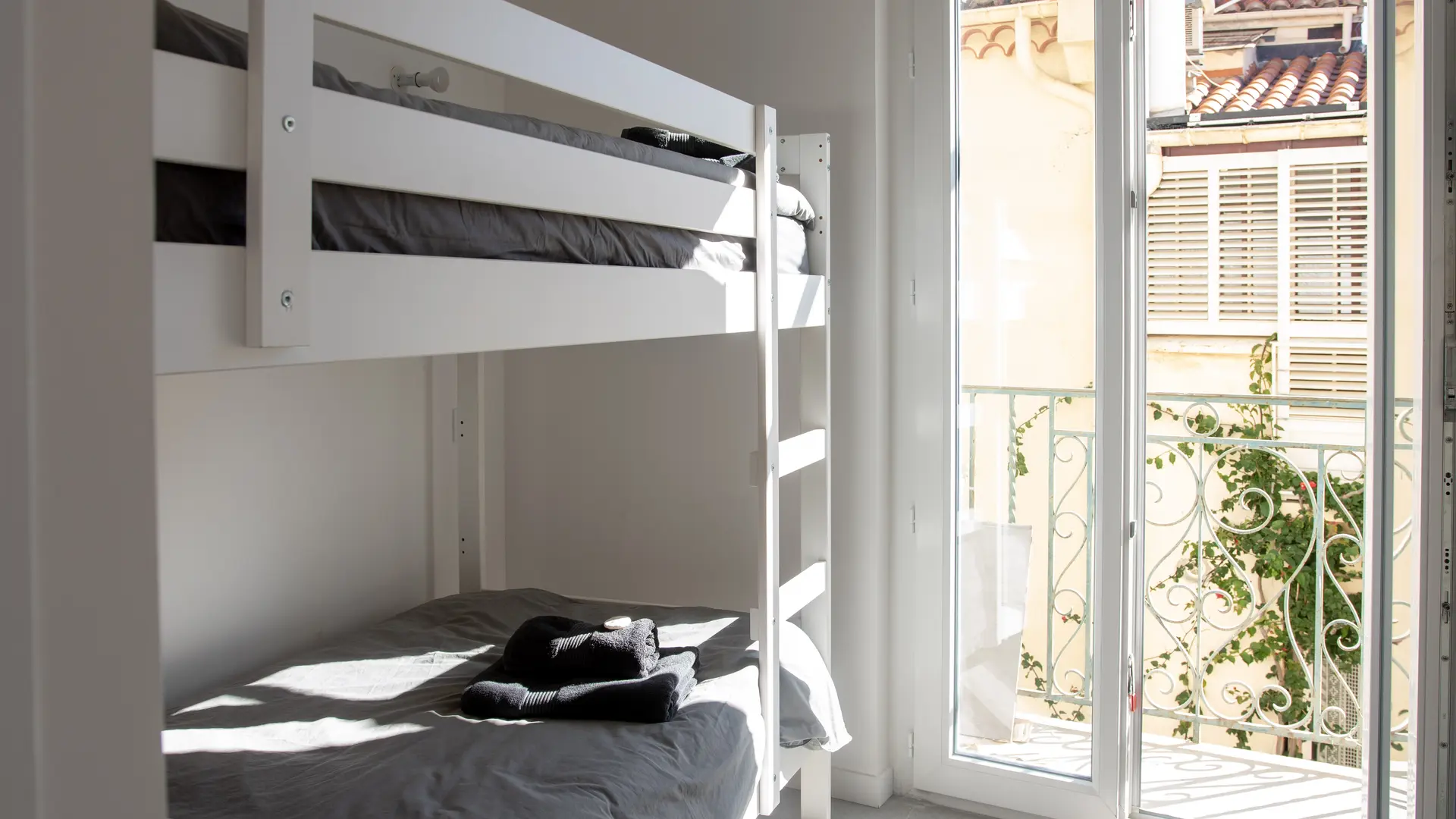 NIKOLLA T4 RICHELIEU (15)