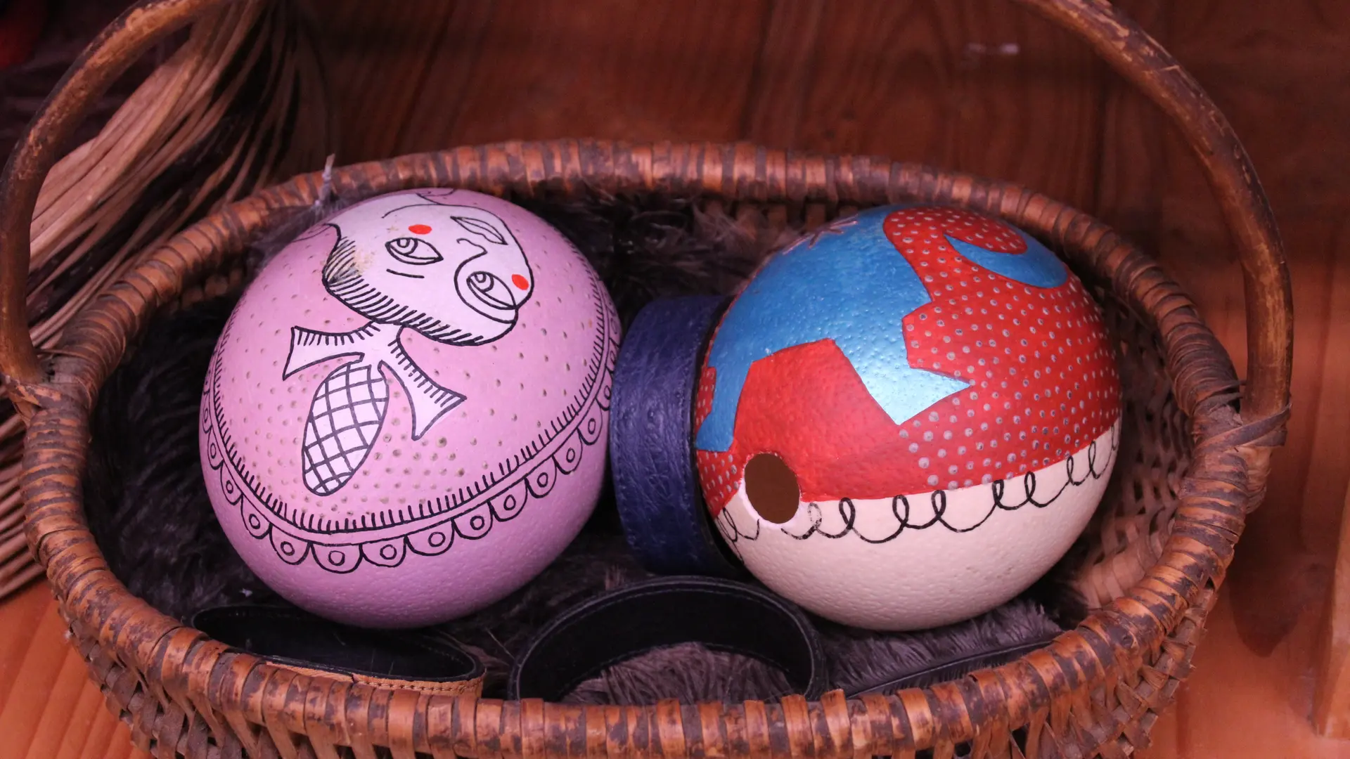 Oeuf de Pâque d'autruches