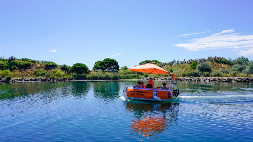 PORT BARCARES BONI BAR BOAT 2