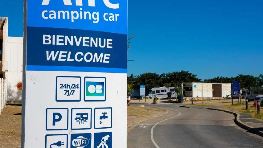 PORT BARCARES CAMPING CAR 3