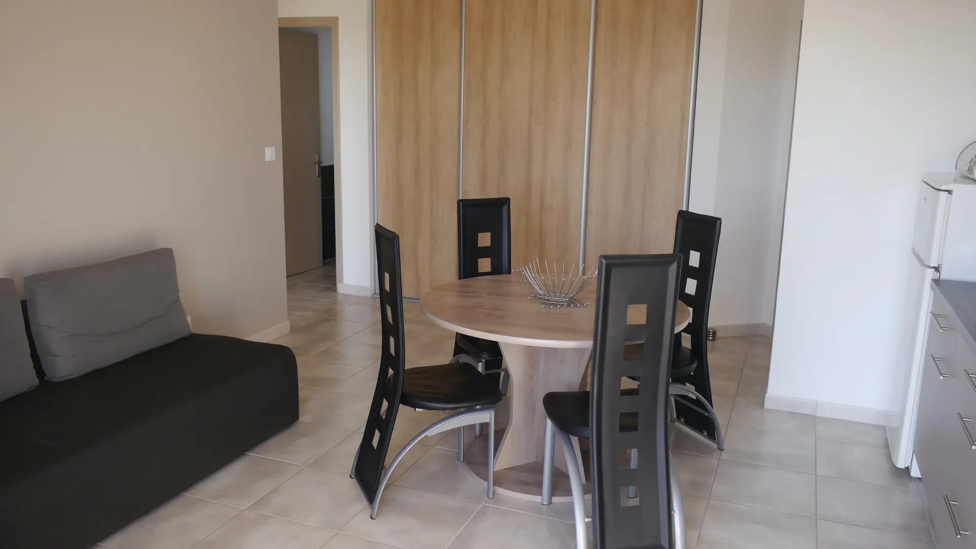 Poucheret piece a vivre (1)