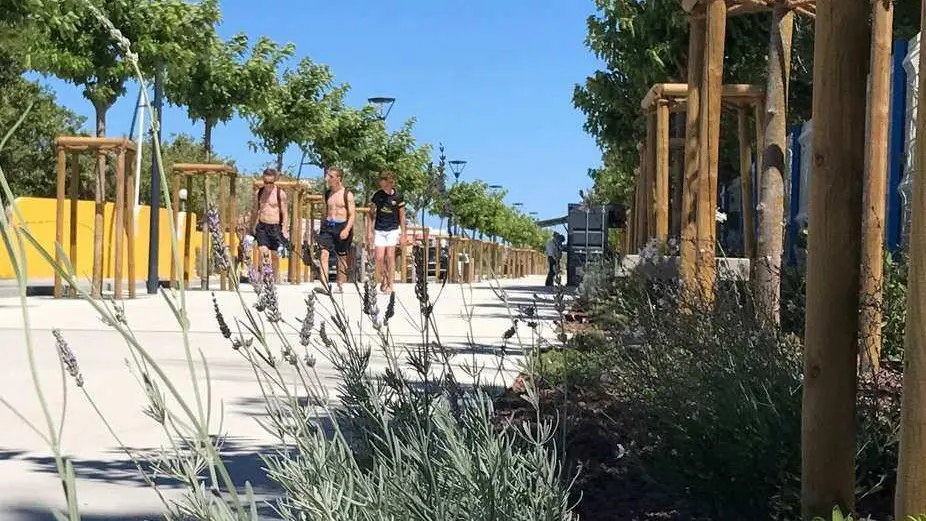TORREILLES LOI PLAGE CENTRE PROMENADE DE LA MER