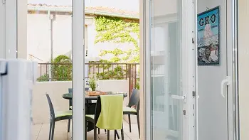 RUE VOLTAIRE 3ème étage La Terrasse2