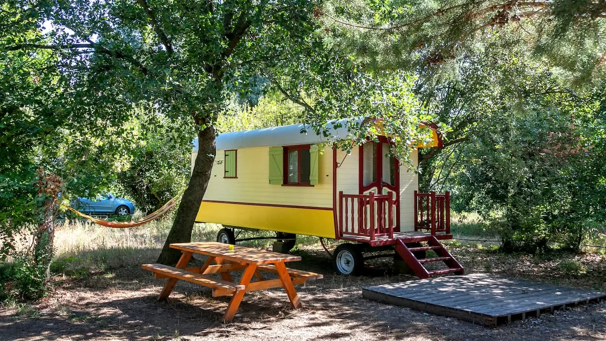 Roulotte-camping-mas-saragosse-millas