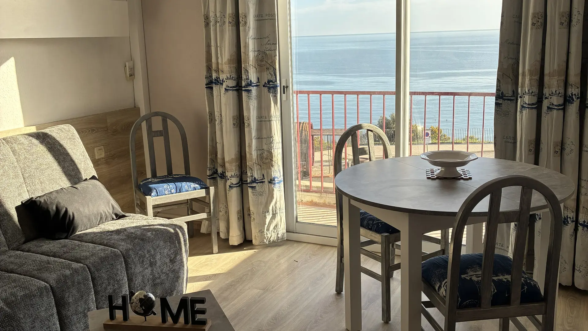 SOL SALON S A M VUE MER01