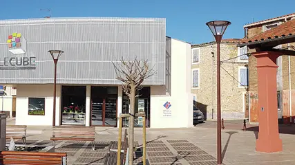 Office_tourisme_cube_facade