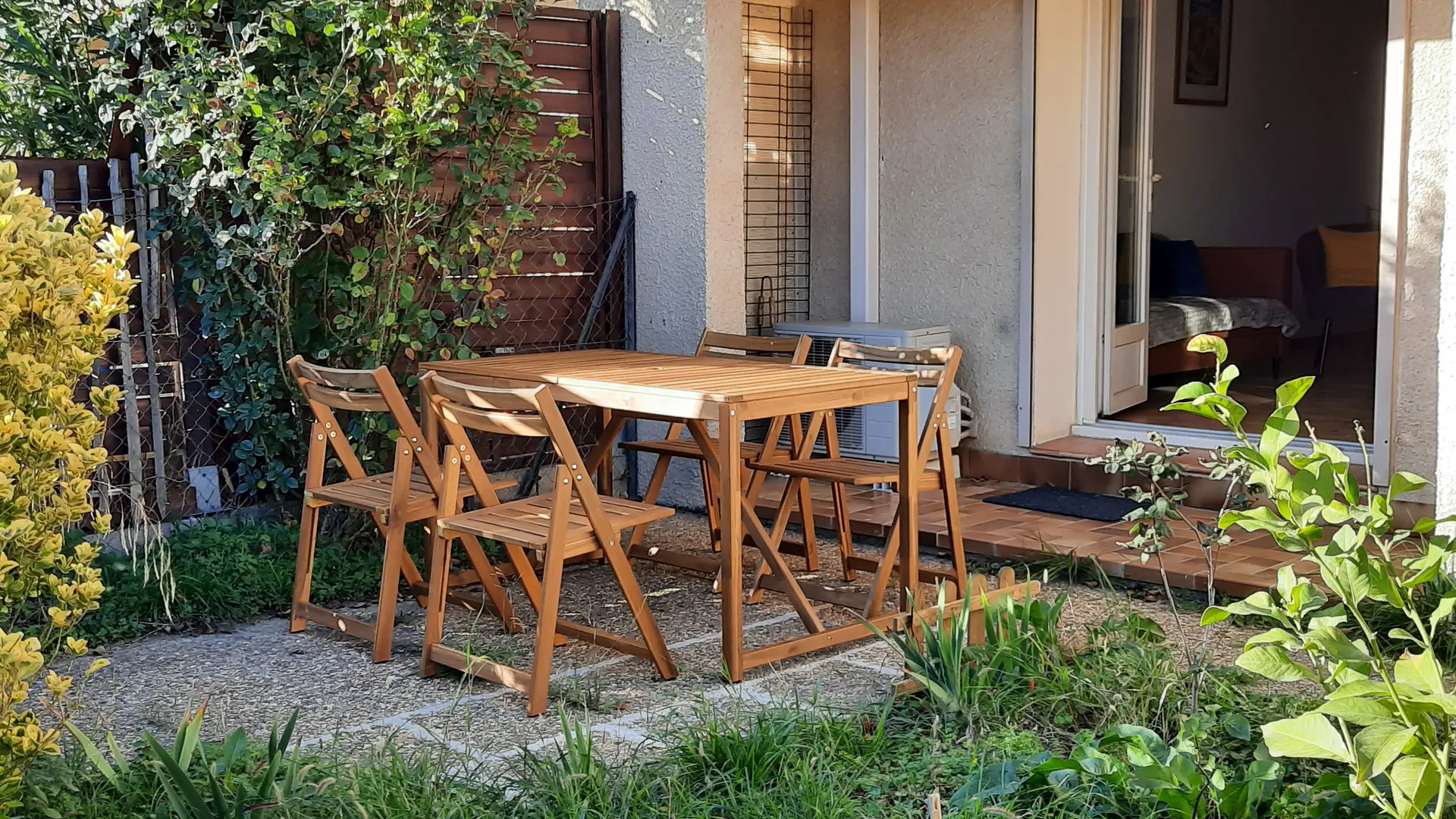 Salon de jardin côté pièce à vivre