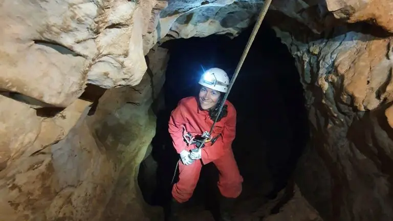 EXPLOR'ADDICTION CANYONING ET SPELEOLOGIE