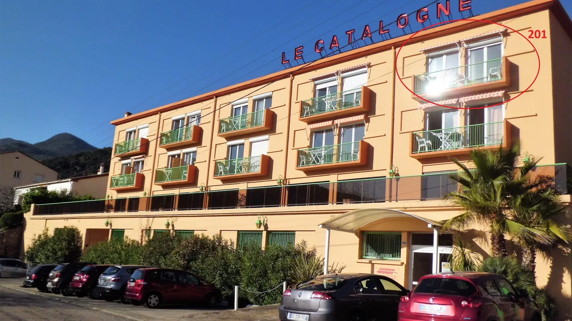 VUE FACADE RIVIERE 201