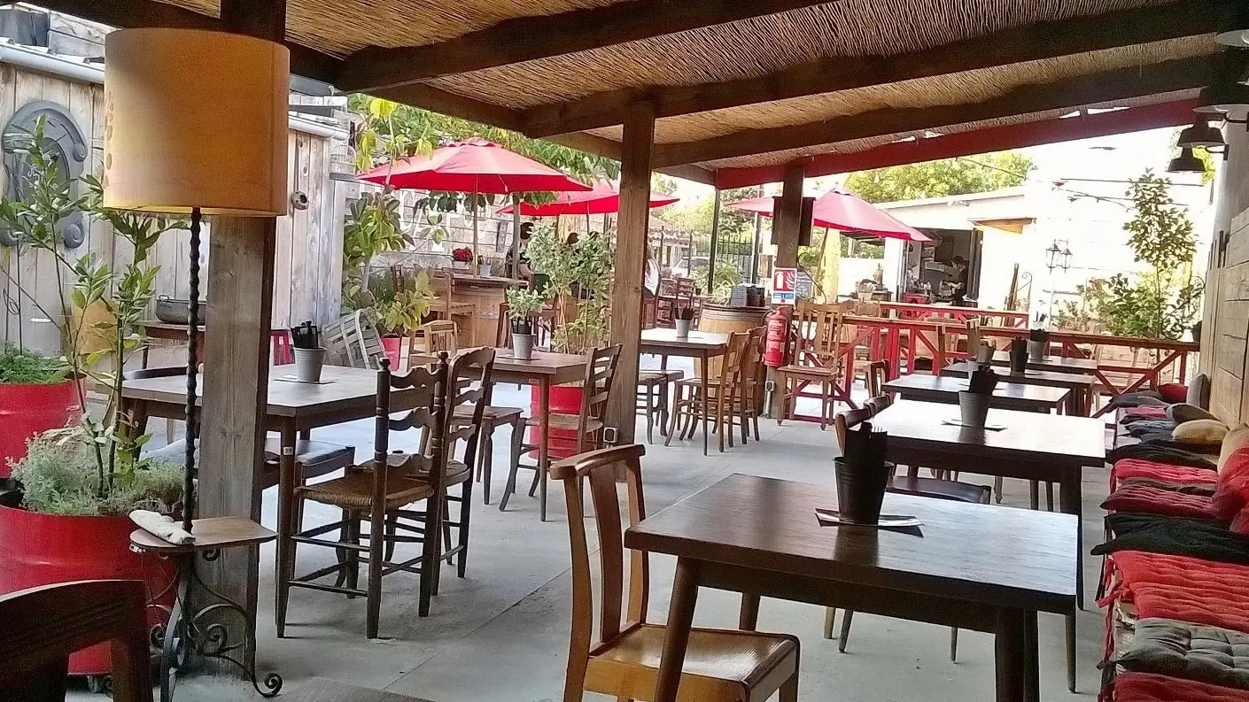 TORREILLES RESTAURANT POC A POC