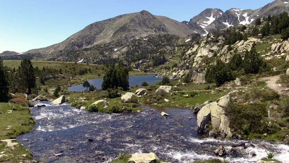 Versant dos des Pérics