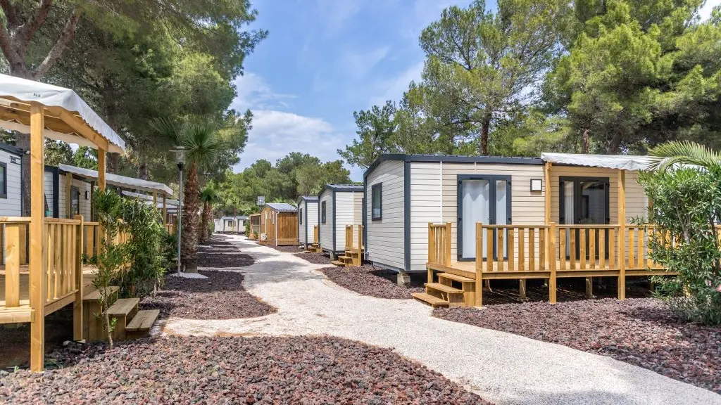 CAMPING L'OASIS & CALIFORNIA