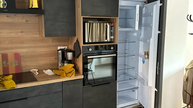 b95bfccf-334c-485b-a4fb-ccbc5ae206d2