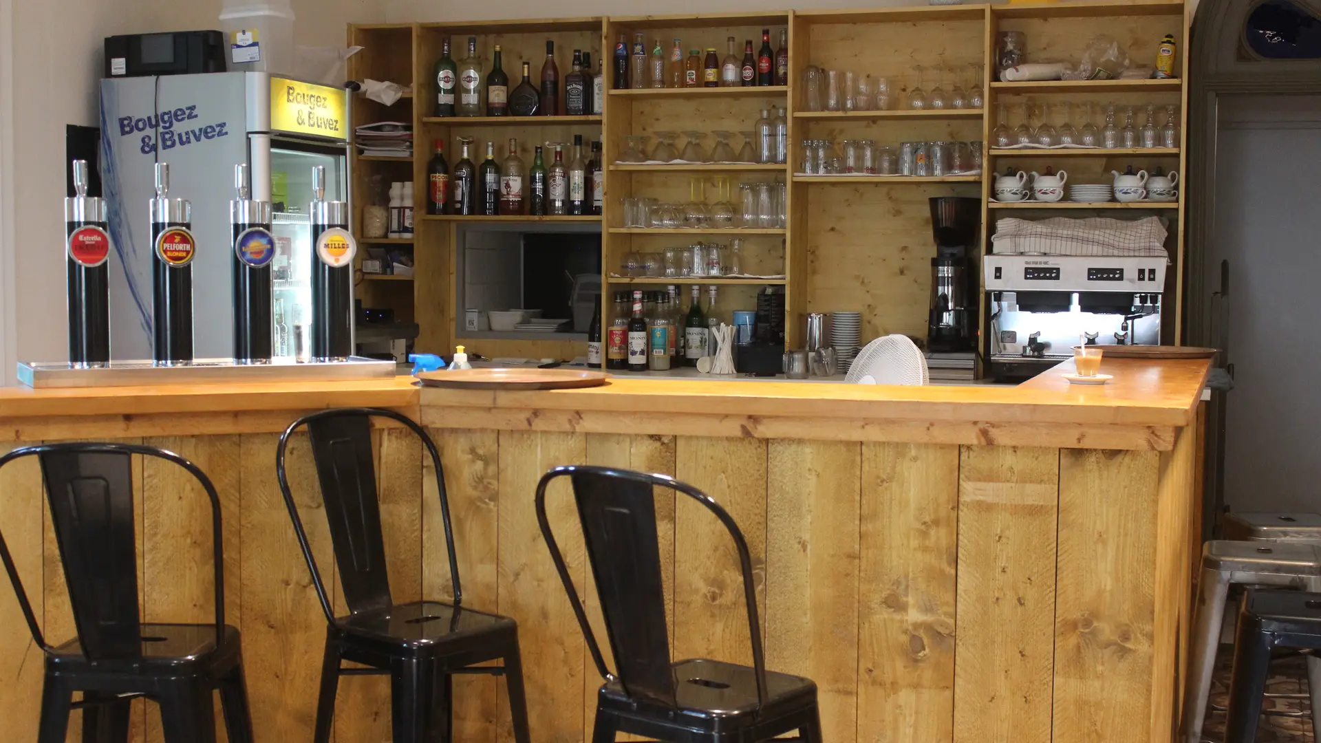 bar café placette - maury - celine ery