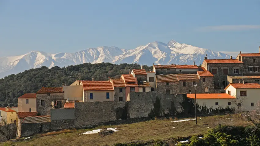 Belesta avec canigou le matin
