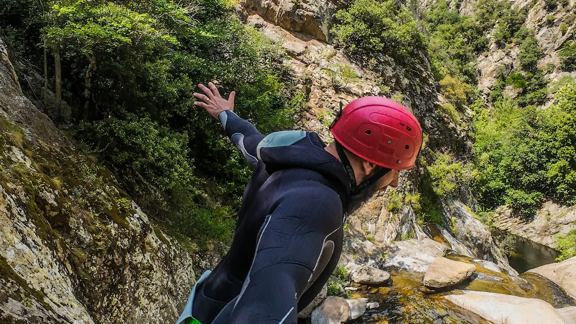 canyon du llech saut de 5 mètres canyon canigou