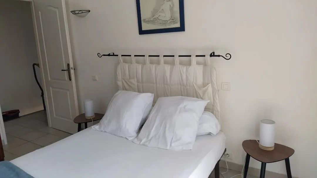 chambre n°1. lit 140cm