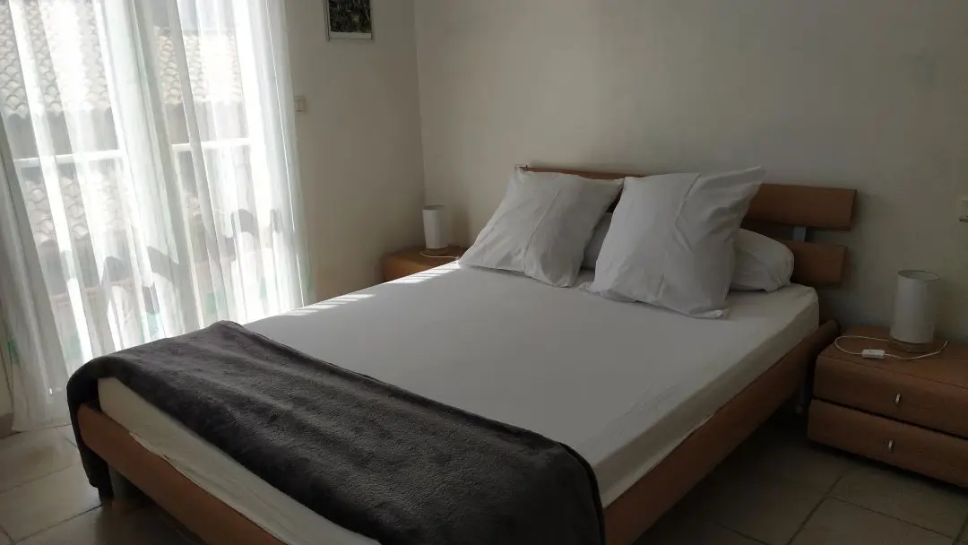 chambre n°2 lit en 140cm