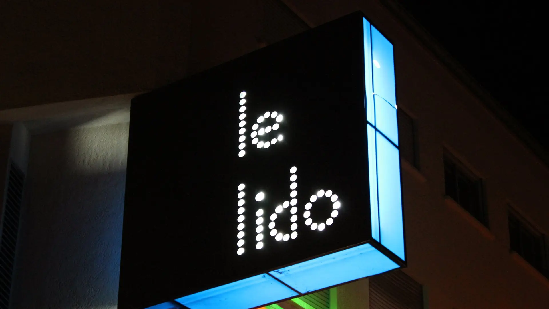 cinéma le lido prades, enseigne