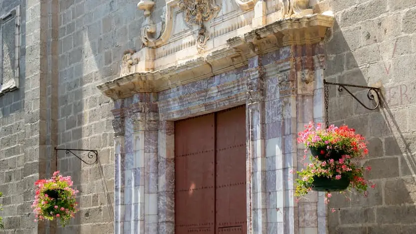 eglise-saint-etienne-facade-ille-sur-tet-web