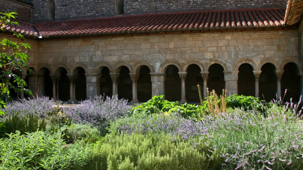 elne_4_galerie_romane