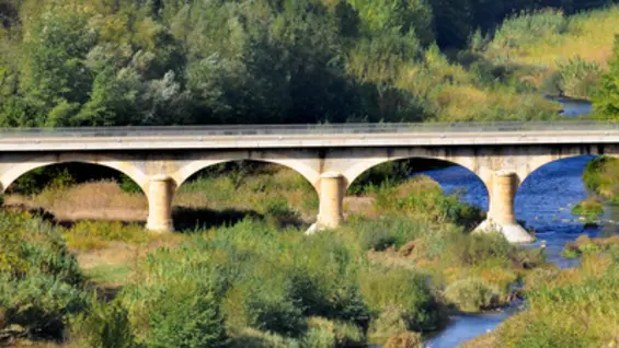 estagel_pont_au_dessus_de_lagly