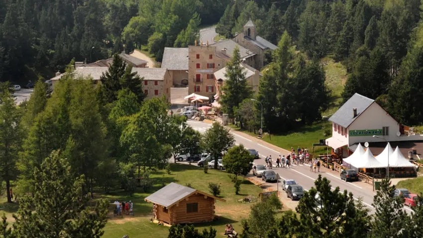 L'Ermitage vu des hauteurs du calvaire_1