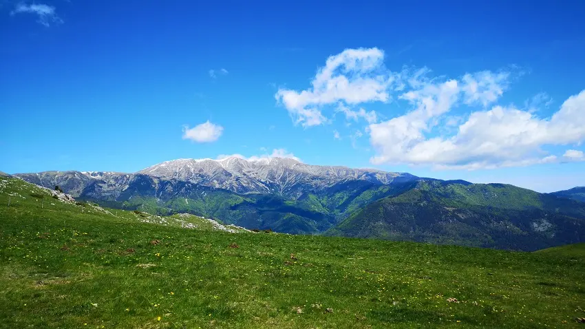 Vue sur le massif du Canigó, versant sud_2