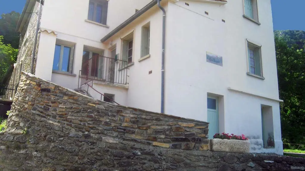 hostallier francoise can saque (2)