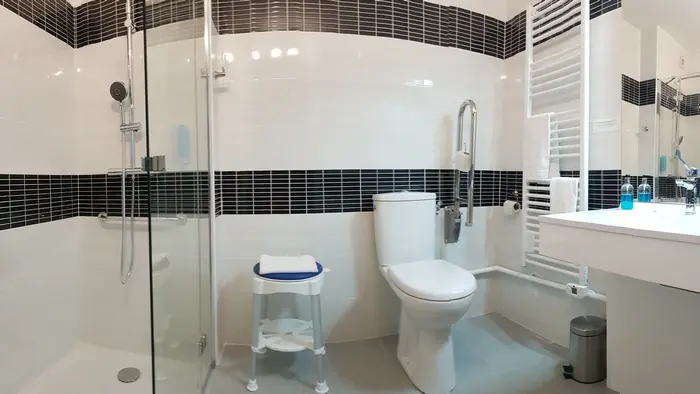 hôtel princess salle de bains confort handicap