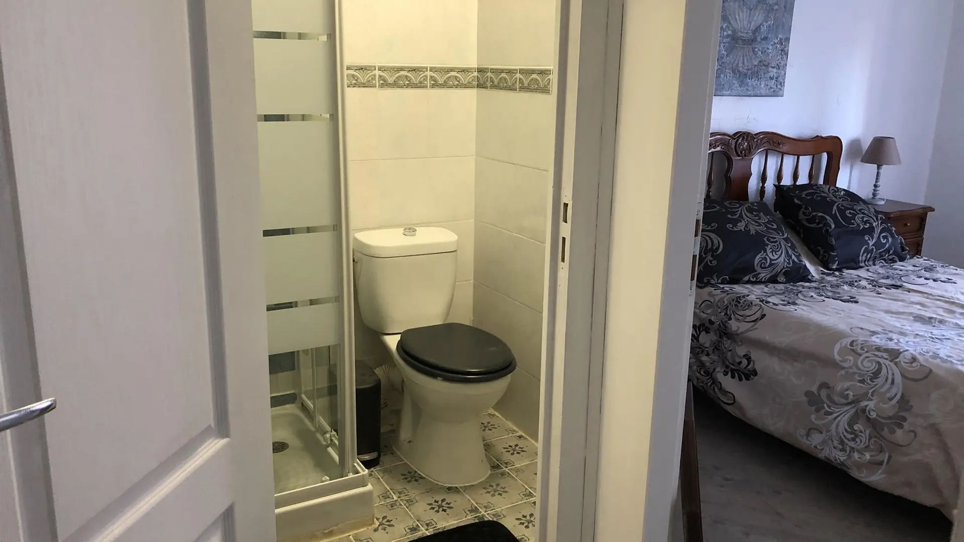 Salle d'eau haut_66G109349_12