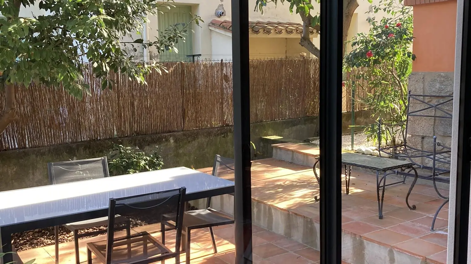 BE9AAF99-6592-46C4-AAB0-184B6237F5DE_25