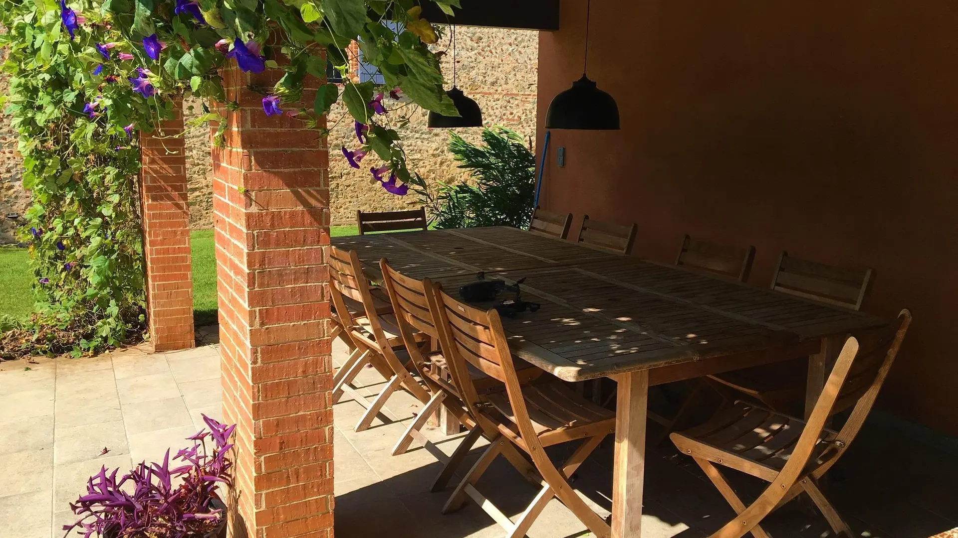 Gite du Clos des Aspres-Poolhouse_30