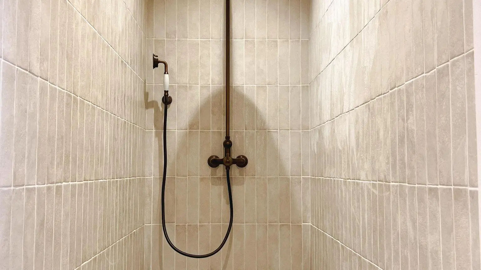 la-bergerie---salle-de-bain_53806384639_o_8